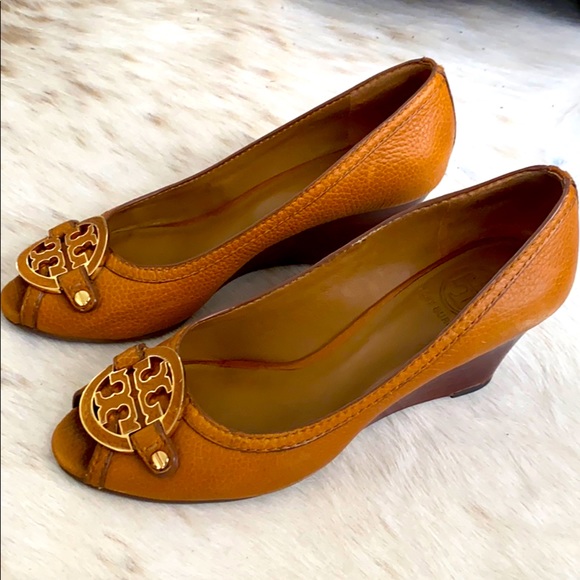 Tory Burch Shoes - Tory Burch logo wedge pumps